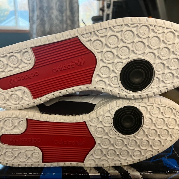 MENS 9.5 ADIDAS STAR WARS FORUM LOW NEW WITH TAGS - Picture 7 of 13